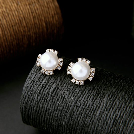 pearl haven stud earrings 9