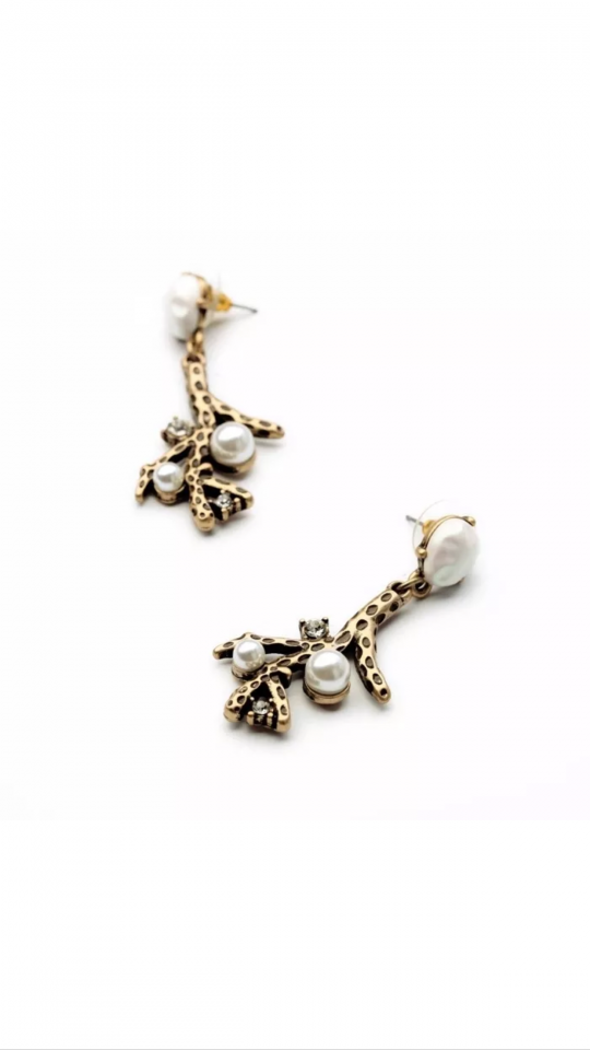 pearl reef chandelier earrings 5
