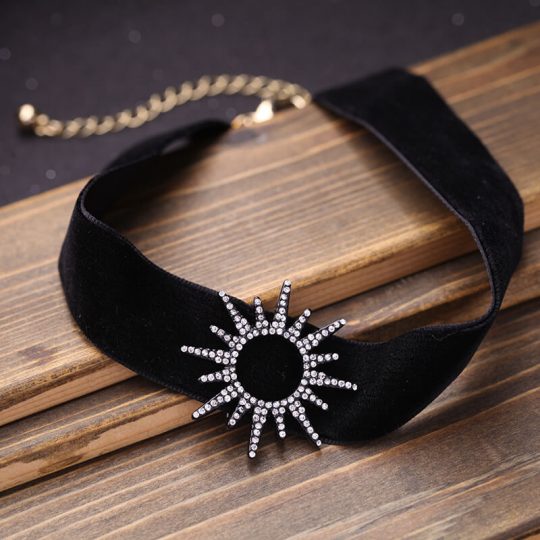 sun black crystal choker necklace 3