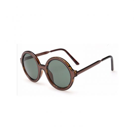 Model-round-brown-sunglasses-1